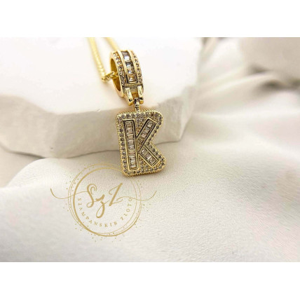 Zawieszka literka K z cyrkoniami Stal szlachetna pozłacana